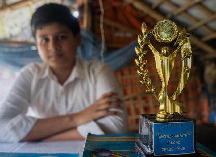16-year-old Anwar, currently living in Jamtoli refugee camp, was a bright student back in her native village and is still determined to pursue higher education.